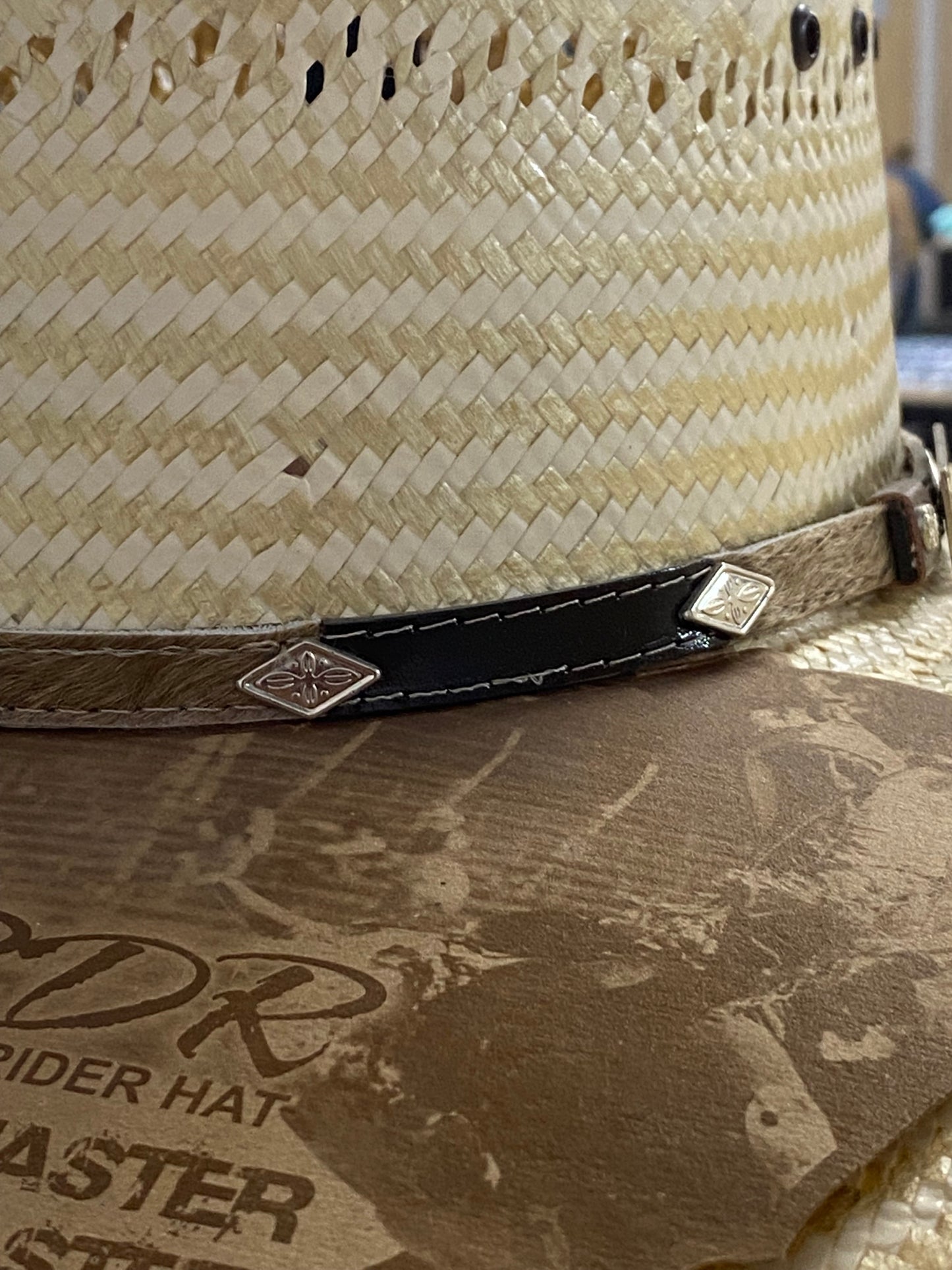 RDR HATS EC38 CUERNOS