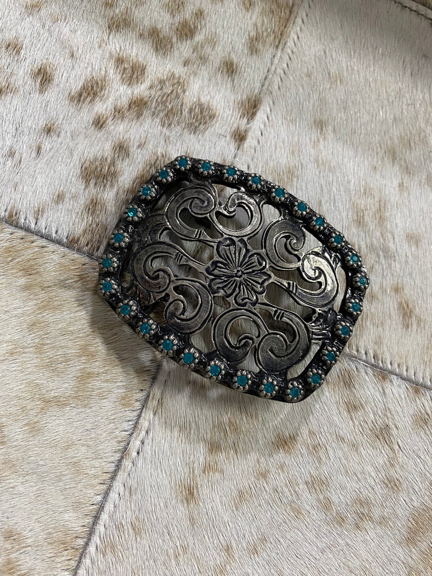 BLUE FLOWER BUCKLE