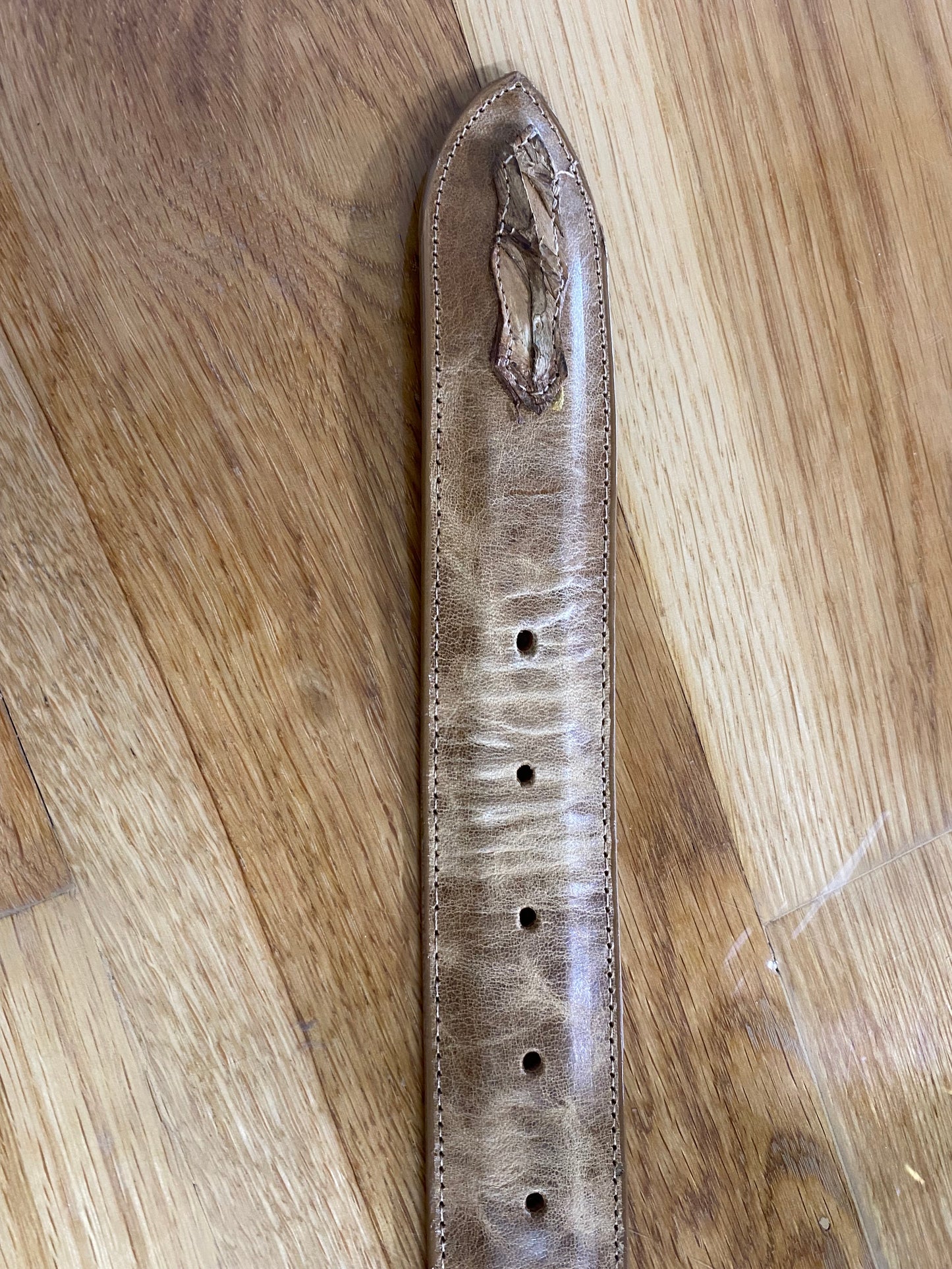 LIGHT BROWN PIRARCU HOMETOWN BELT