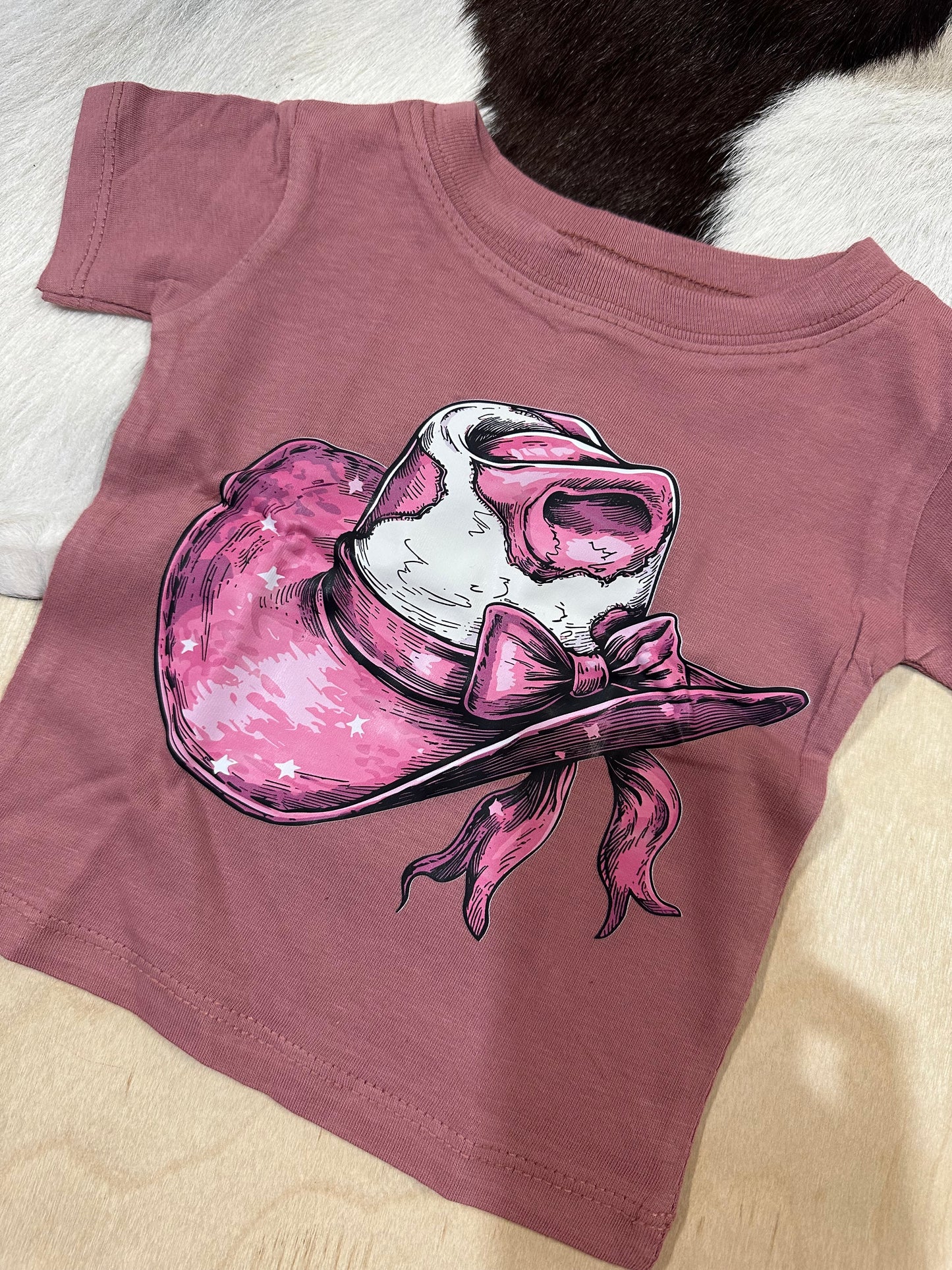 LUCKY & FRIENDS | MAUVE CUSTOM TSHIRT COWGIRL HAT /BOW