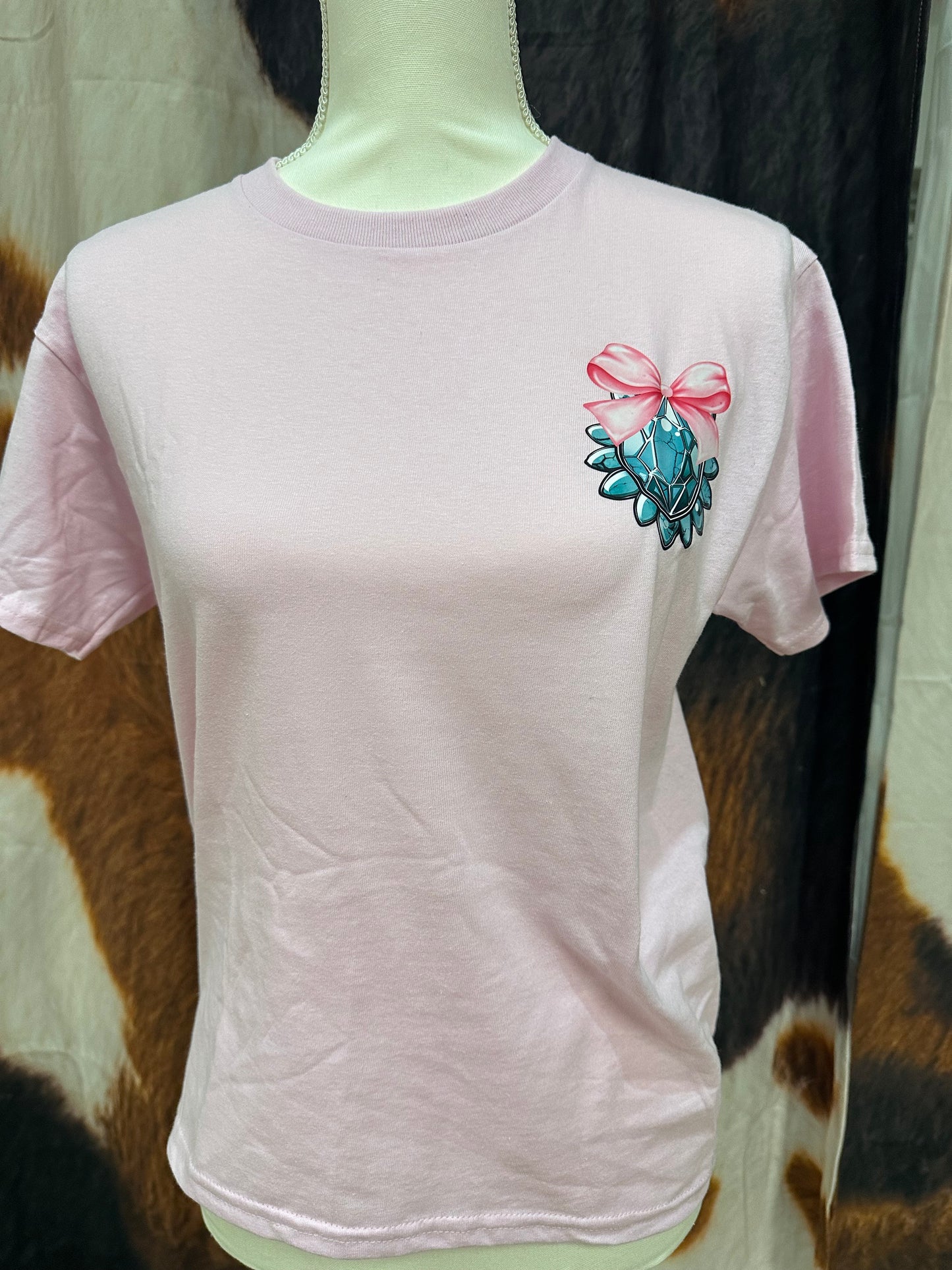 GILDAN| CUSTOM TSHIRT OH HONEY I AM THAT HEIFER PINK