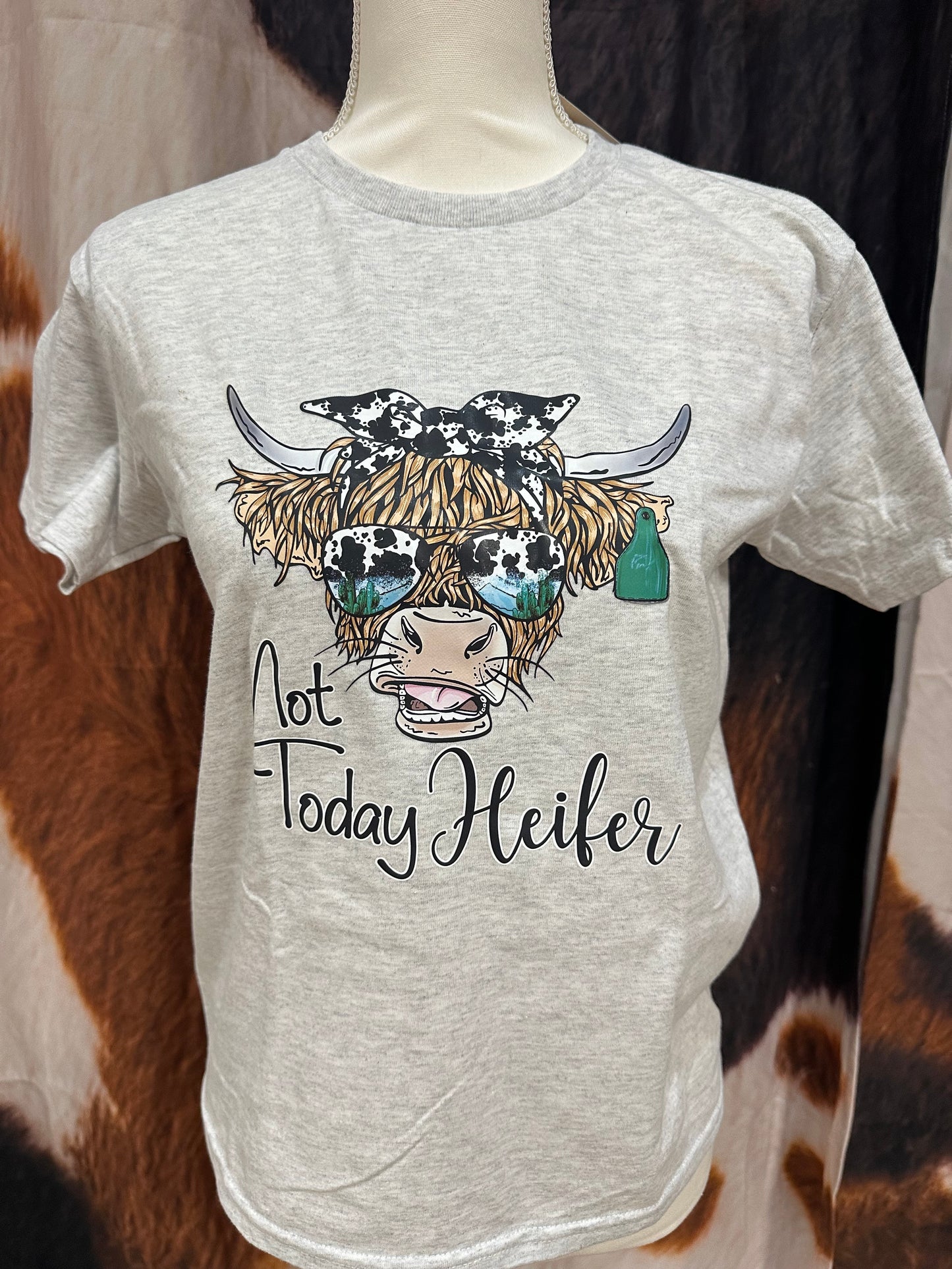 GILDAN | CUSTOM TSHIRT NOT TODAY HEIFER GRAY