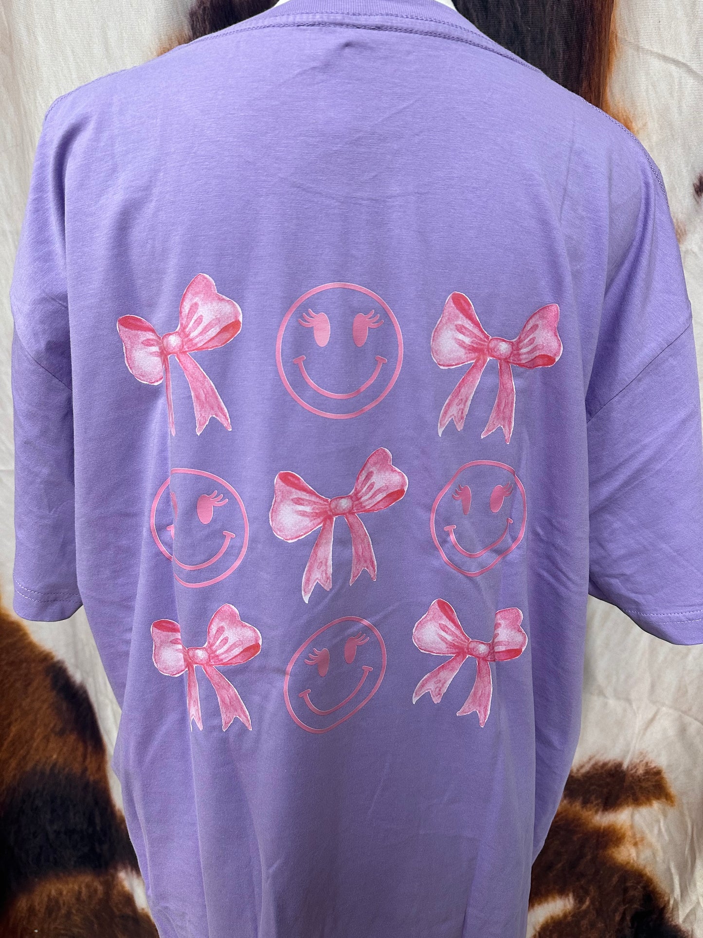 LUCKY FRIENDS| LILAC CUSTOM T-SHIRT SMILIE FACE'S & BOW'S
