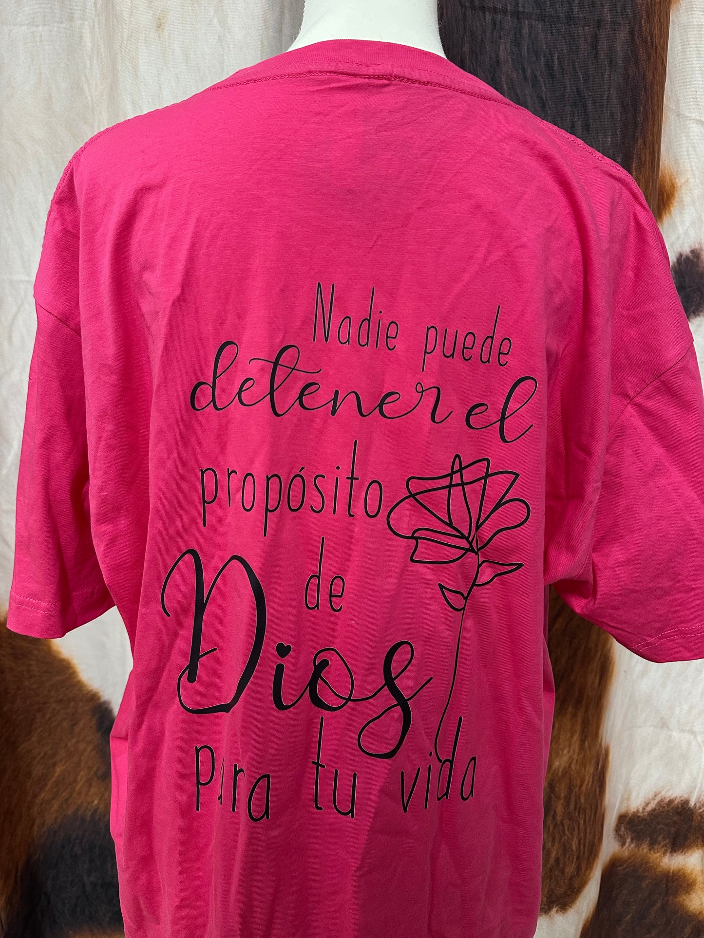 LUCKY FRIENDS | PINK CUSTOM T-SHIRT NADIE PUEDE DETENER EL PROPOSITO DE DIOS