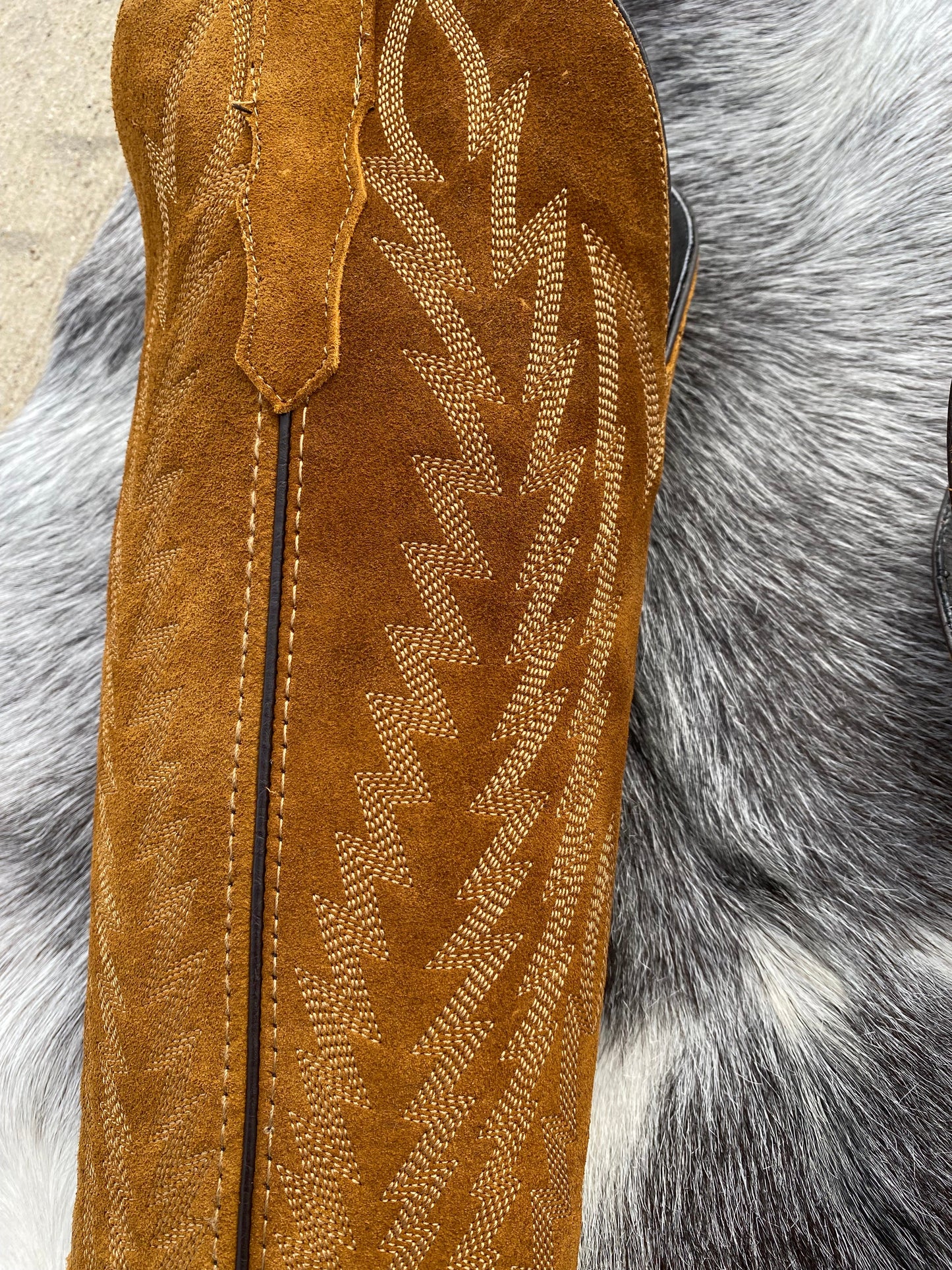 Bronzer | Women’s Camel Suede Knee-High Boots