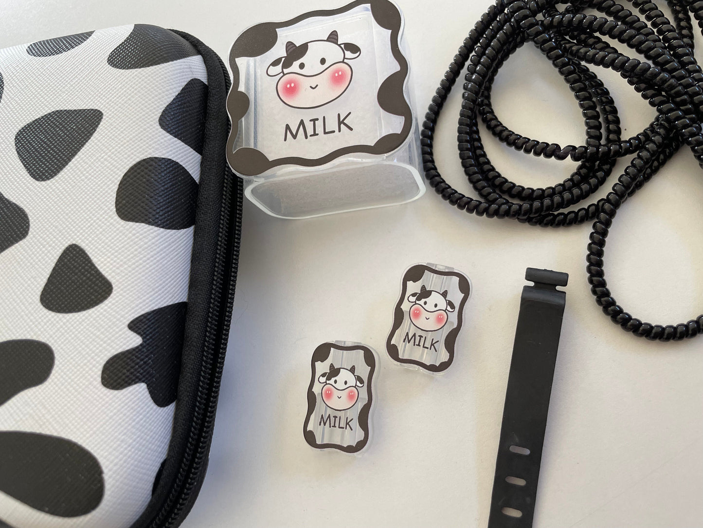 COW CHARGER CASE