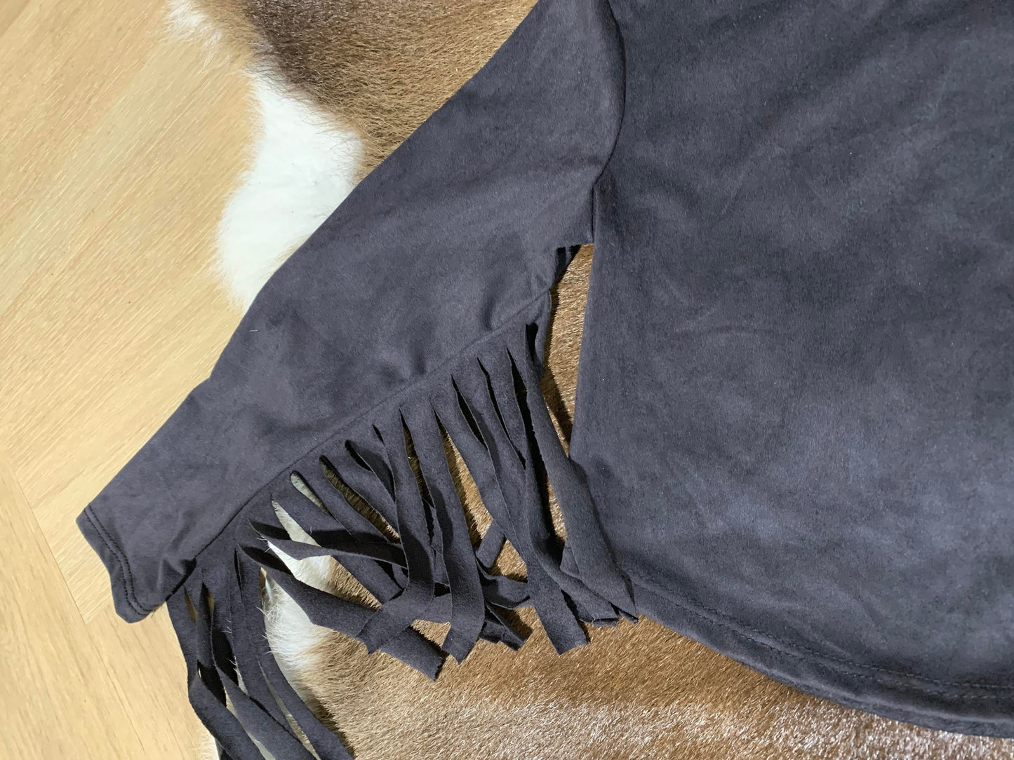 LUCKY & BLESSED BLK FRINGE LONGSLEEVE