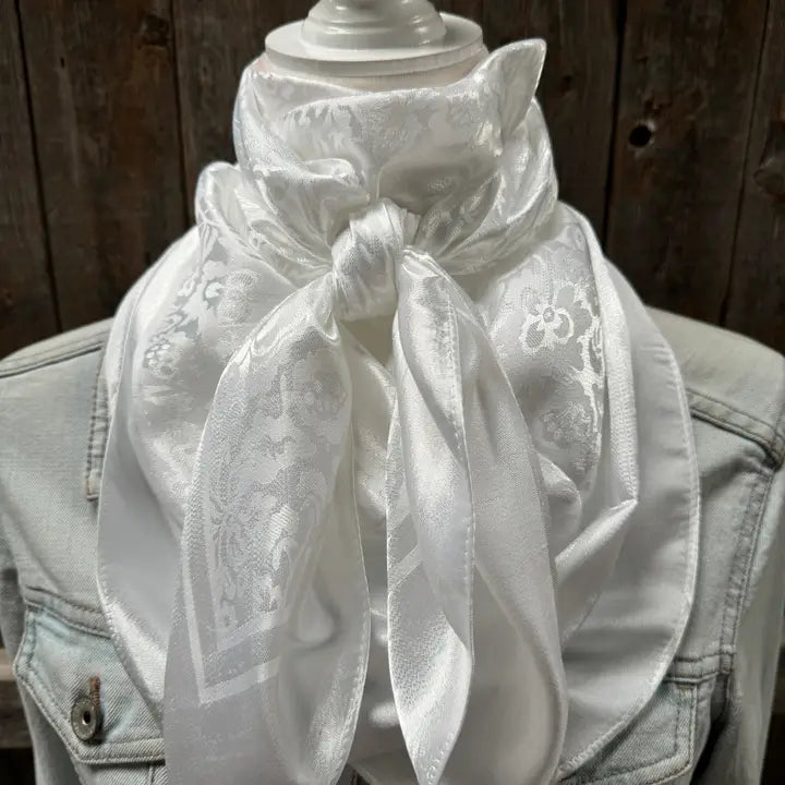 RODEO DRIVE | WHITE JACQUARD WILD RAG /SCARF WR4083
