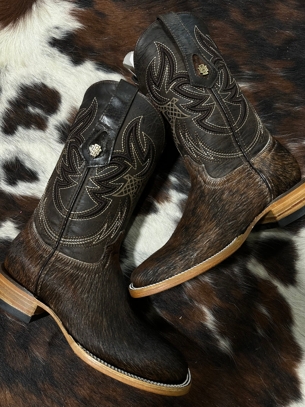 PELO CAFE LAREDO CUERO COWHIDE BOOT'S