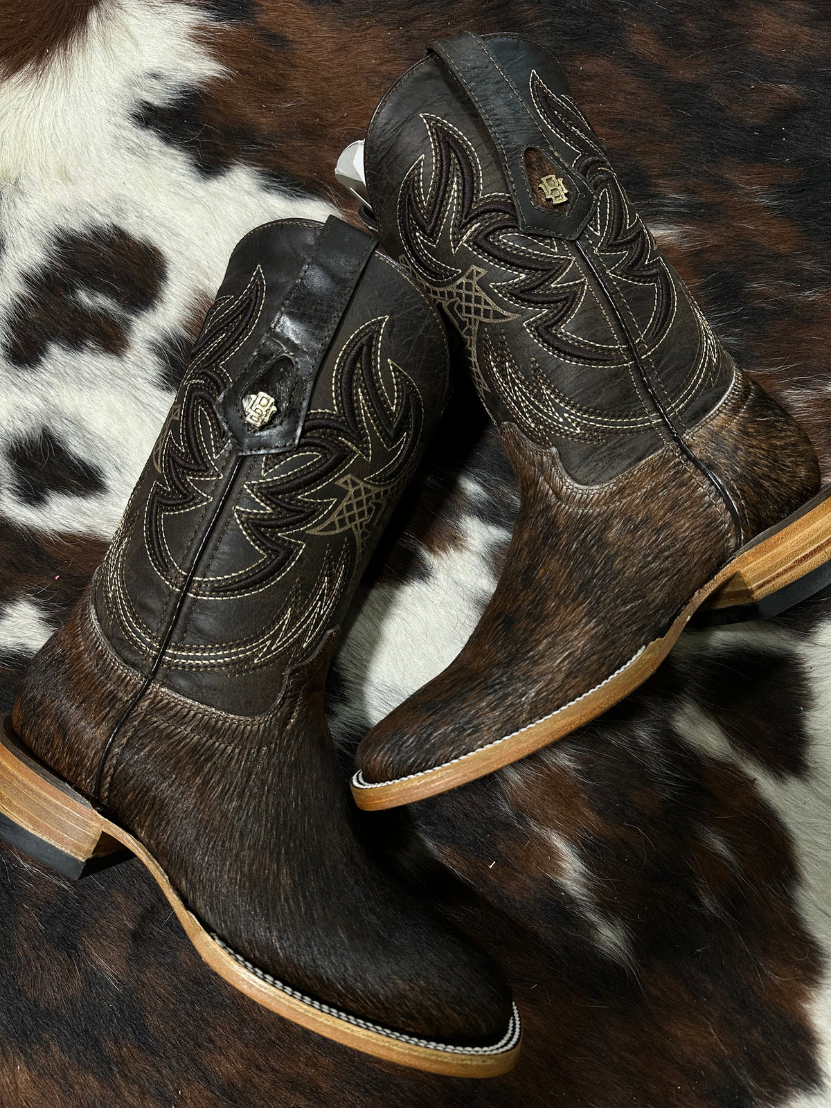 PELO CAFE LAREDO CUERO COWHIDE BOOT'S