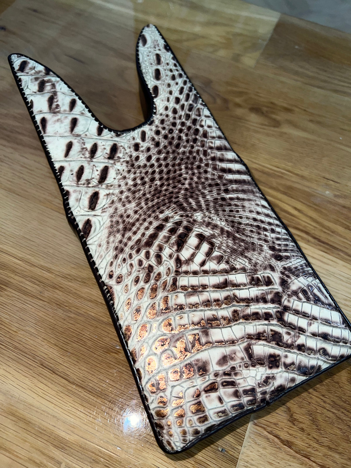 HANDMADE BOOT JACK CROCODILE