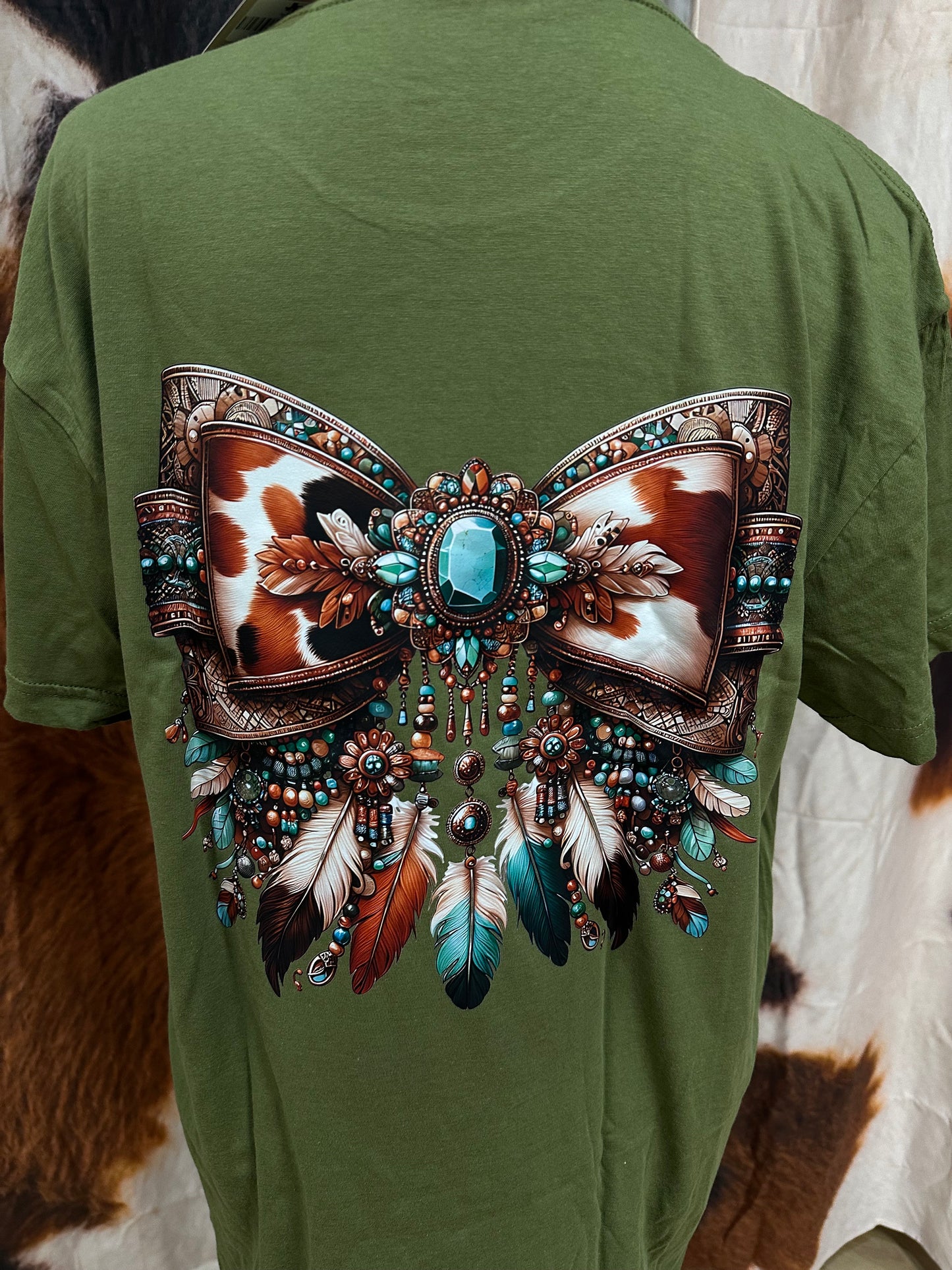 LUCKY FRIENDS| CUSTOM T-SHIRT FEATHER PRINT  BOW