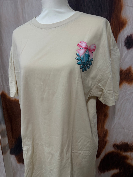 LUCKY FRIENDS| BEIGE CUSTOM T-SHIRT HOWDY COQUETE