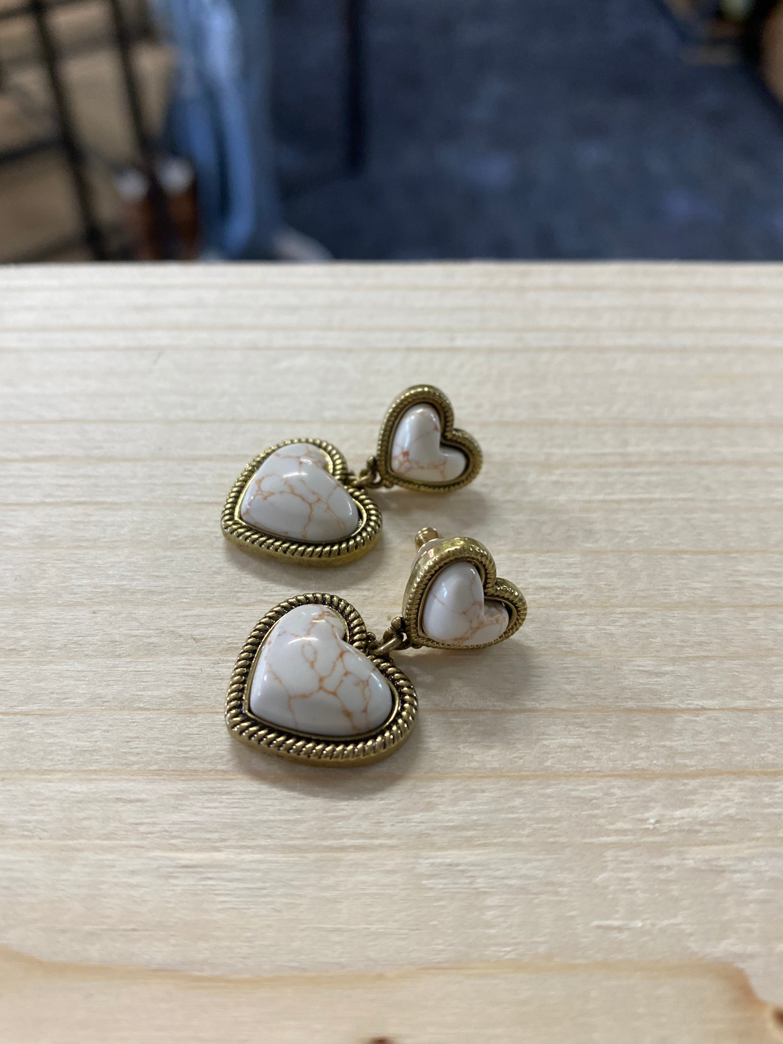 Wrangler White Gold Heart Earrings