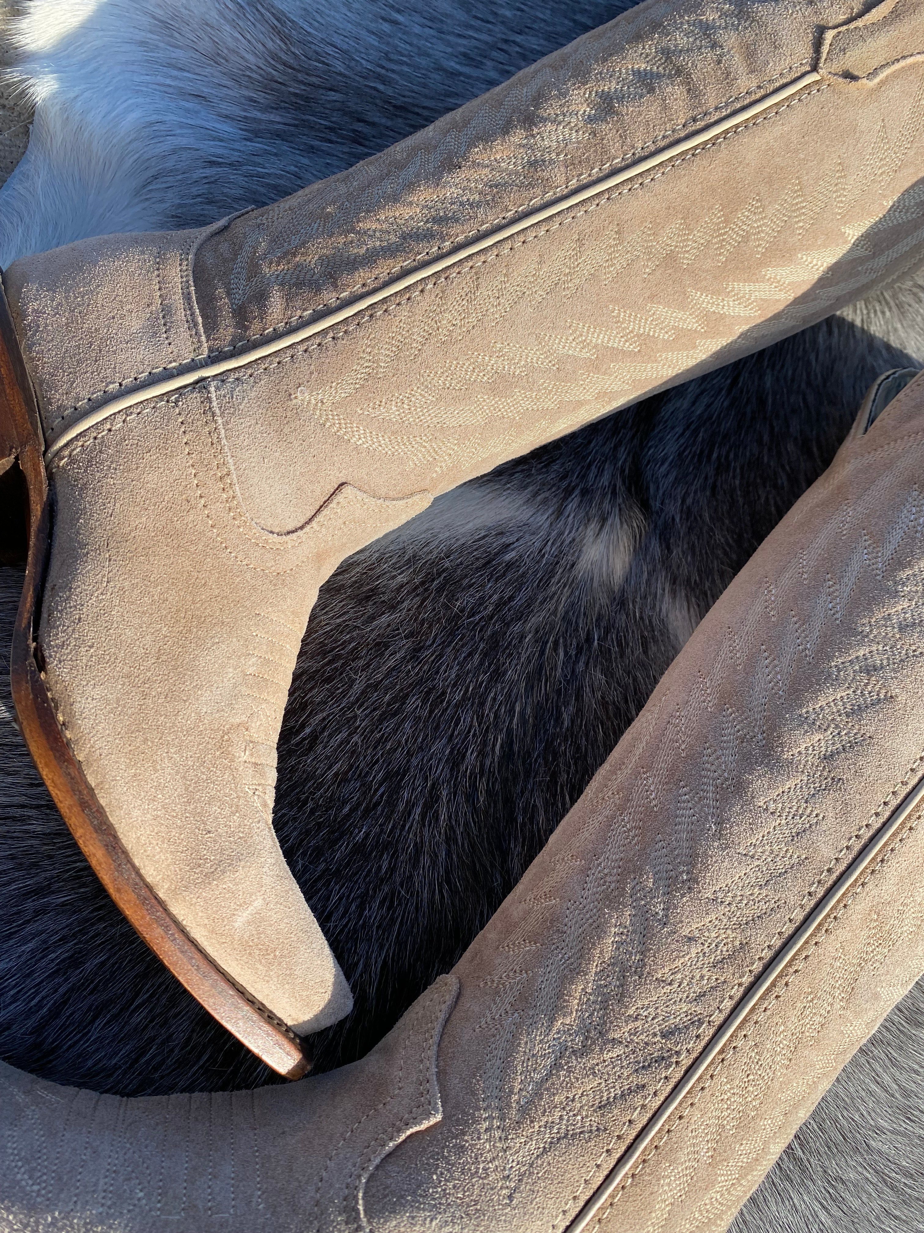 Bronzer | Women’s Beige Suede Knee-High Boots