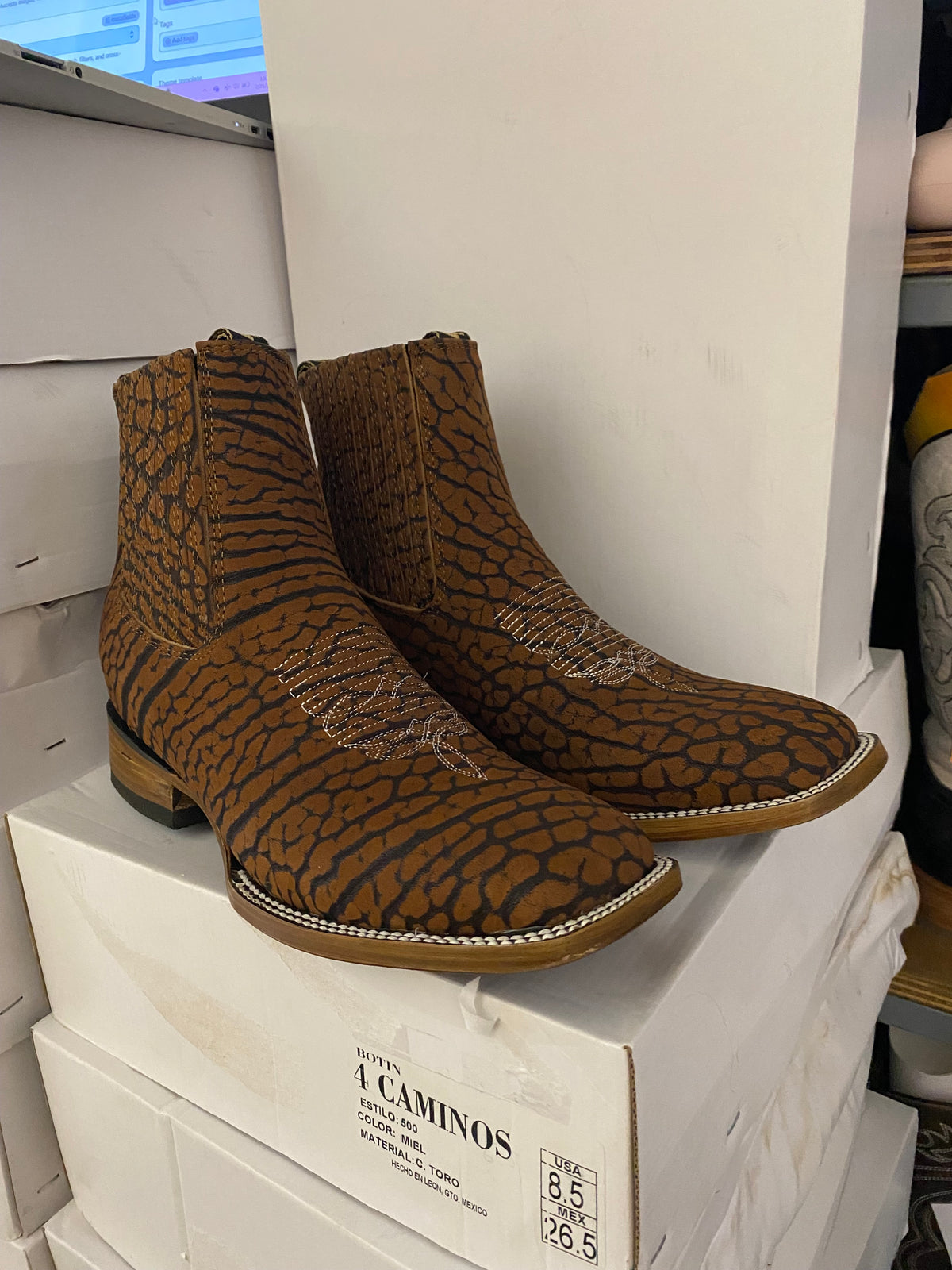 500 MIEL C.TORO MEN BOTIN