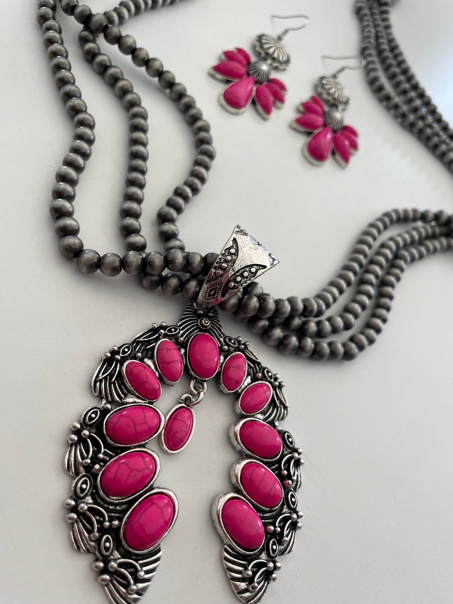 PINK CONCHO NECKLACE