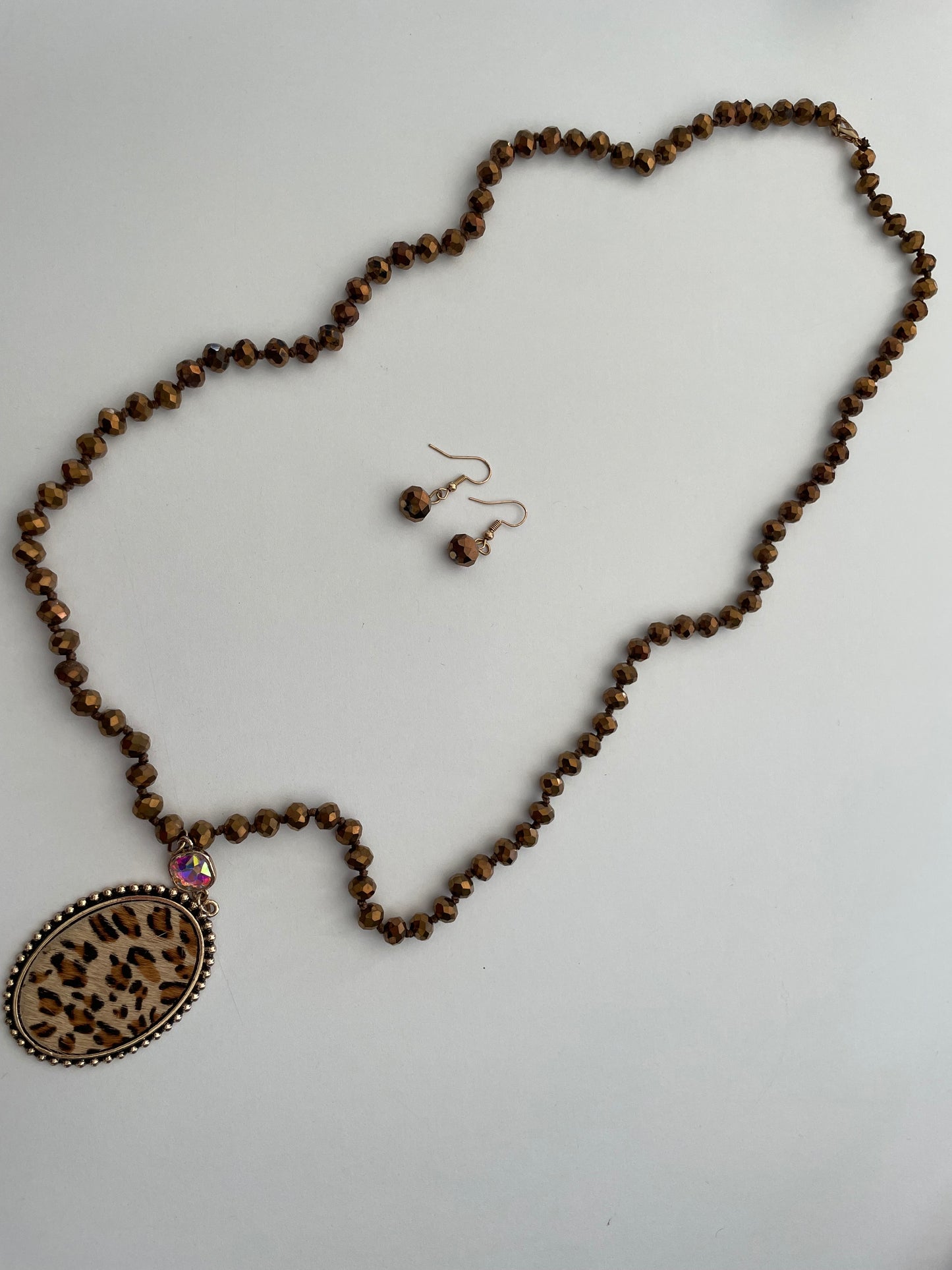 BROWN CHETAAH NECKLACE