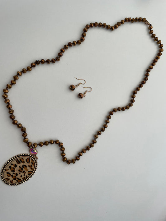 BROWN CHETAAH NECKLACE