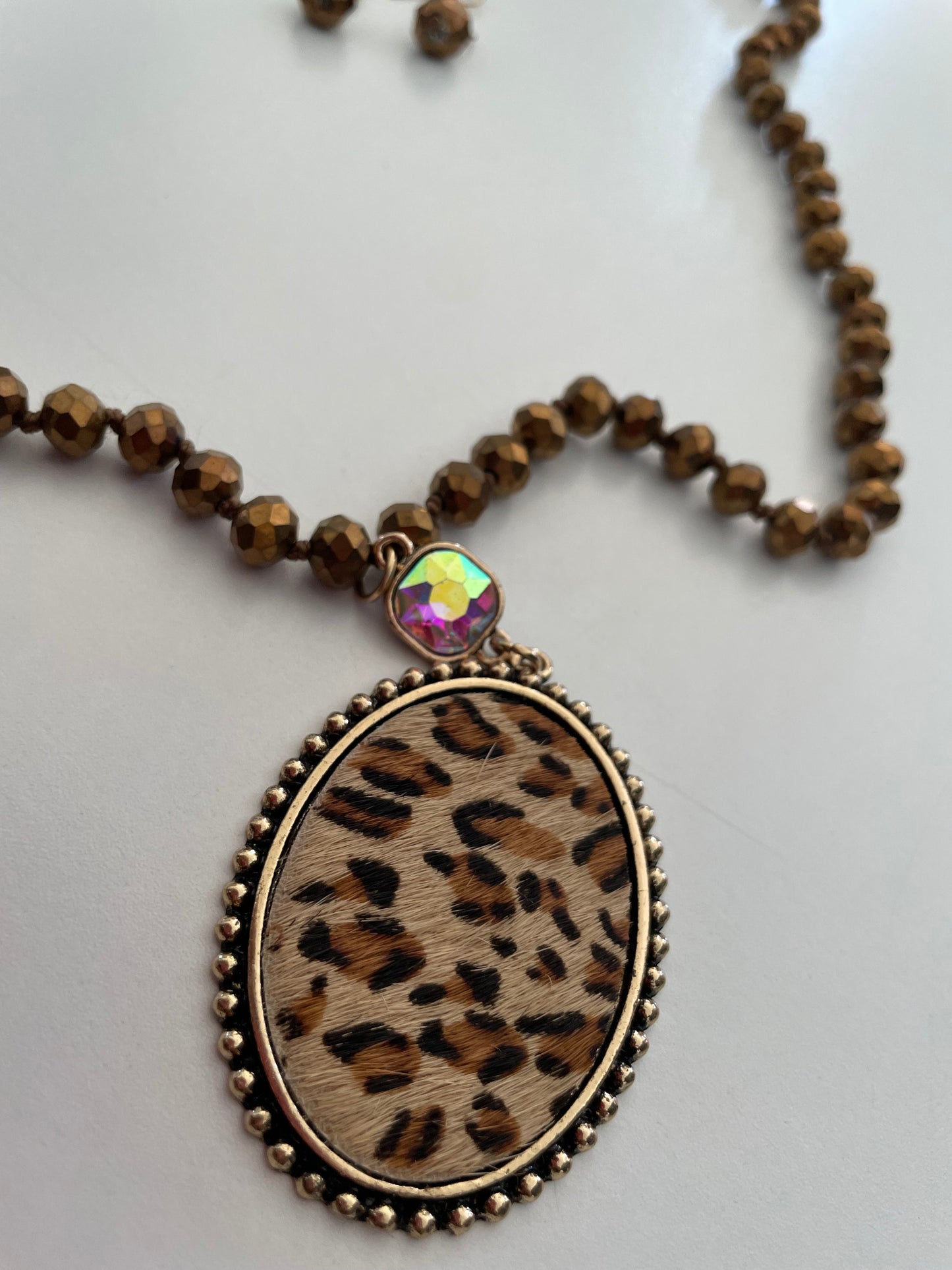 BROWN CHETAAH NECKLACE