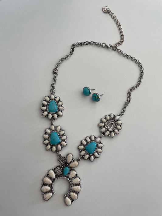 WHITE TEAL NECKLACE