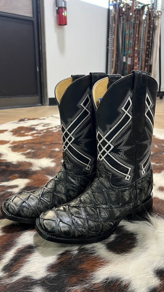 EXOTIC BLACK FISH BOOTS