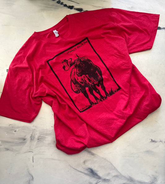 RED T-SHIRT BULL PRINT