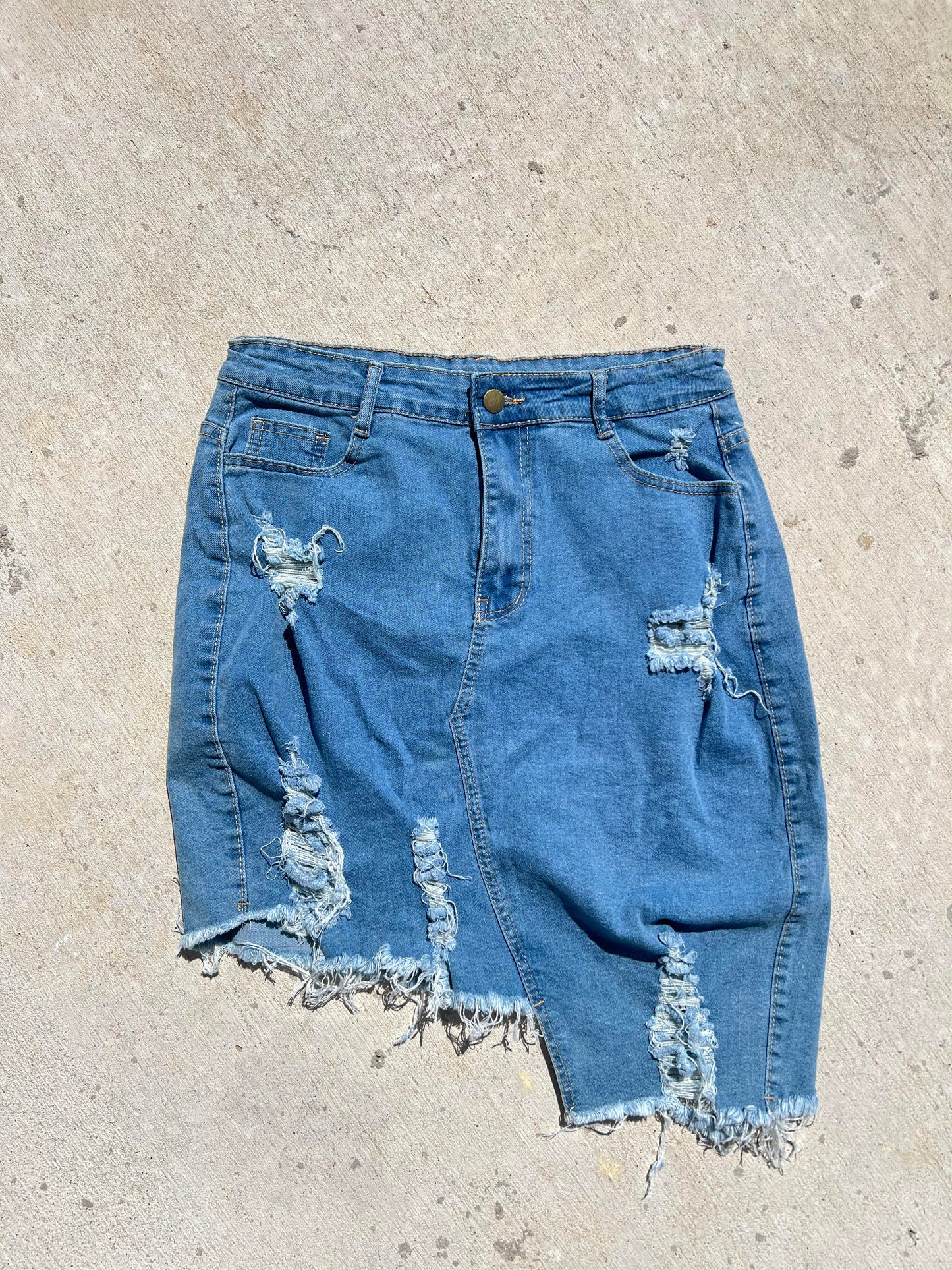 LIGHT WASHED JEAN SKIRT